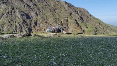 Photo of पांडवसेरा ट्रैक पर फंसे सभी ट्रैकरों व पोर्टरों का सुरिक्षत रेस्‍क्‍यू,सेना के हेलीकाप्टर से पहुंचे गौचर