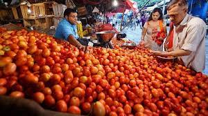 Photo of टमाटर की कीमतों ने बिगाड़ा रसोई का बजट,जाने आज के लेटेस्ट रेट 