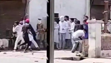 Photo of UP के कई शहरो में नमाज के बाद हंगामा, प्रयागराज में पथराव के बाद लाठीचार्ज, फायरिंग