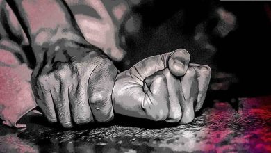 Photo of हरदोई में तैनात इस सिपाही ने शादी का झांसा देकर फालोअर की पुत्री का किया शारीरिक शोषण, FIR दर्ज