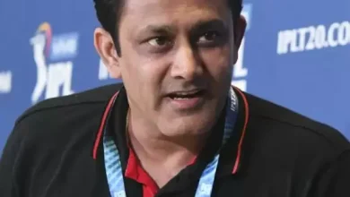 Photo of आईपीएल फ्रेंचाइजी टीम पंजाब किंग्स के हेड कोच अनिल कुंबल पर लटकी तलवार