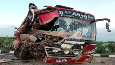 Photo of आगरा-लखनऊ एक्सप्रेस वे पर बीती रात हुआ बड़ा बस हादसा