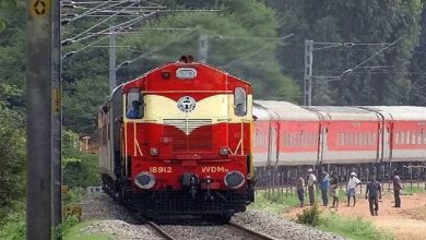 Photo of Indian Railways ने परिचालन संबंधी दिक्क्तों के चलते अलग-अलग जोन की 130 ट्रेनों को किया कैंसिल, चेक करे पूरी लिस्ट