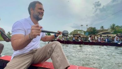Photo of राहुल गांधी ने फेसबुक पर शेयर की अपनी तस्वीर, कैप्शन को लेकर हुआ चर्चा