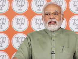 Photo of मोदी ने सूरत  में मेडिकल कैंप का किया उद्घाटन ,इस  दौरान लाभार्थियों से भी बातचीत की