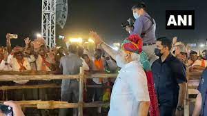 Photo of जानिए क्यों बिना माइक जनता को किया संबोधित पीएम मोदी
