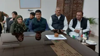 Photo of पड़ोसी महिला का घर फूंकने के आरोप में फरार चल रहे सपा विधायक इरफान सोलंकी ने किया सरेंडर..