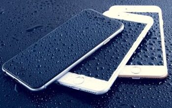 Photo of अगर आपका स्मार्टफोन कभी पानी में गिर जाये तो गलती से भी ना उठाए ये कदम, जानें..