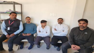 Photo of नाई की दुकान पर 7 हजार की रिश्वत लेते पकड़ा गया रोजगार सहायक..