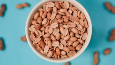 Photo of यहाँ जानिए सर्दियों में मूंगफली खाने के ये अनोखे फायदे.. 