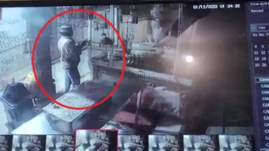 Photo of MP के जैन मंदिर में चोरी का मामला आया सामने, 6 अष्टधातु की मूर्तियां और दान पात्र किया हाथ साफ..