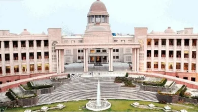 Photo of इलाहाबाद हाईकोर्ट की लखनऊ बेंच ने जातीय रैलियों पर रोक के मामले में केंद्र व राज्य सरकार से चार हफ्ते में मांगा जवाब