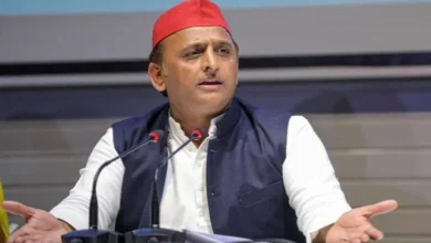Photo of सपा के ट्विटर संचालक मनीष जगन अग्रवाल से अखिलेश यादव ने जेल में जाकर की मुलाकात