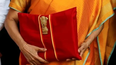 Photo of हर बार की तरह इस बार भी वित्त मंत्री अलग अंदाज में नजर आईं..