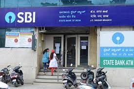 Photo of SBI दे रहा है आपको एक बेहतरीन मौका बैंक ने 400 दिनों की एक खास कार्यकाल योजना की पेश..
