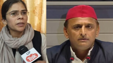 Photo of ऋचा स‍िंह ने अब चुनाव आयोग से न्‍याय की गुहार लगाते हुए सपा पर कार्रवाई करने की मांग की.. 