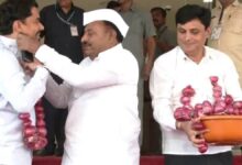 Photo of सरकार को किसानों की मदद के लिए बढ़ाना चाहिए हाथ..