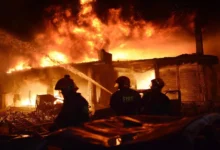 Photo of बांग्लादेश के ऑक्सीजन प्लांट में विस्फोट के बाद आग लग गई, इस हादसे में कम से कम 6 लोगों की मौत हो गई..