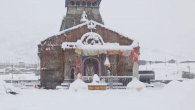 Photo of गंगोत्री -यमुनोत्री की निकटवर्ती चोटियों पर हुई बर्फबारी, देखें तस्‍वीर..  