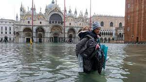 Photo of उत्तरी इटली के क्षेत्र में बाढ़ के कारण हजारों लोग हुए  प्रभावित..