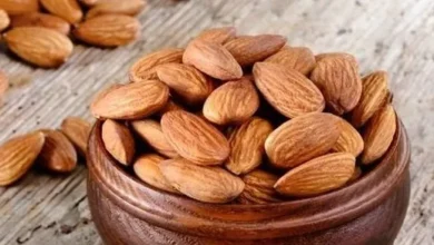 Photo of बादाम भिगोकर खाएं या फिर कच्चा, चलिए जानते हैं इसके बारे में-