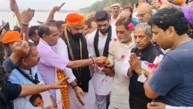 Photo of विजय सिंह के अंतिम संस्कार में भाजपा प्रदेशाध्यक्ष सम्राट चौधरी समेत भाजपा के कई नेता मौजूद रहे..