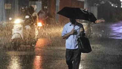Photo of राजधानी दिल्ली समेत UP के इन इलाकों में गरज के साथ बारिश होने की संभावना..
