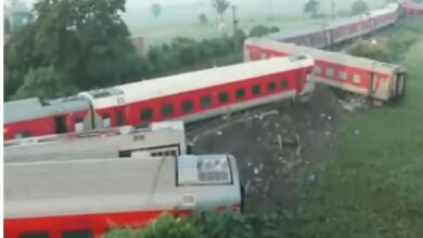 Photo of बक्सर जिले  में नॉर्थ ईस्ट सुपरफास्ट ट्रेन हुई दुर्घटनाग्रस्त, भयावह दृश्य आया सामने