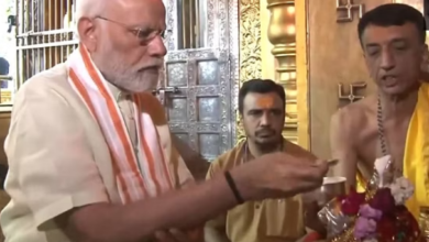 Photo of बनासकांठा में पीएम मोदी ने किया रोड शो, अंबाजी मंदिर में की पूजा-अर्चना
