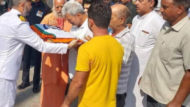 Photo of उत्तरकाशी हिमस्खलन: एक साल बाद मिले बेटे के शव को देख बिलख पड़े परिजन