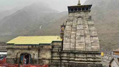 Photo of बर्फबारी से खूबसूरत हुआ केदारनाथ धाम का नजारा