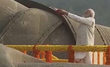 Photo of पीएम मोदी ने सरदार पटेल को जयंती पर दी श्रद्धांजलि