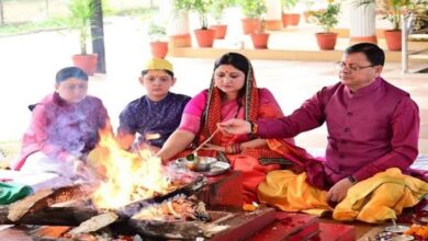 Photo of नवमी पर सीएम धामी ने विधि विधान से किया कन्या पूजन