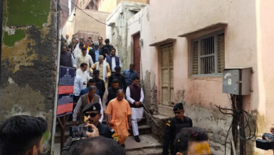 Photo of CM योगी का मथुरा दौरा: सीएम पहुंचे बांके बिहारी मंदिर, पढ़े पूरी ख़बर