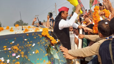 Photo of उत्तर प्रदेश: देवबंद पहुंचे अखिलेश यादव, कार्यकर्ताओं ने गर्मजोशी से किया स्वागत