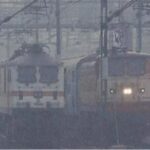 Photo of वाराणसी: खराब मौसम के कारण 12 उड़ानें निरस्त, कई ट्रेनें 18 घंटे लेट