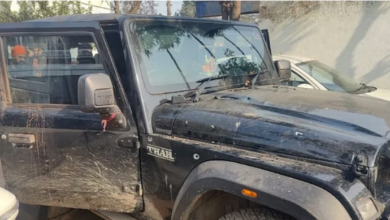 Photo of पंजाब: दसूहा में सड़क किनारे खड़ी थार पर मिले गोलियों के निशान