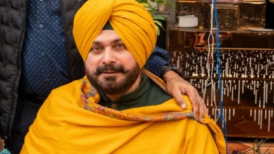 Photo of नवजोत सिद्धू ने तेवर दिखाए कहा-कौड़ी-कौड़ी बिके हुए लोग,बरगद की बात करते हैं