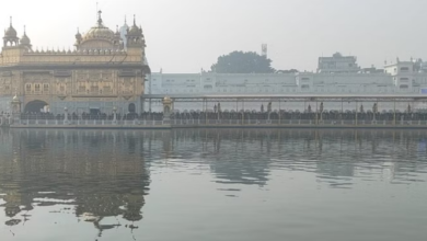 Photo of  कड़ाके की ठंड के बीच लंबा वीकएंड, अमृतसर में उमड़े दो लाख से ज्यादा पर्यटक
