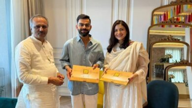 Photo of रामलला के प्राण प्रतिष्ठा समारोह के लिए कोहली-हरभजन समेत ये क्रिकेटर्स पहुंचे अयोध्या नगरी