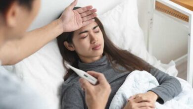 Photo of हेल्थ टिप्स: बुखार की स्थिति में भूलकर भी ये न करें