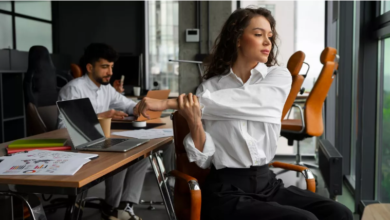 Photo of बैठे-बैठे इन एक्सरसाइज की मदद से करें कंधे, पीठ व पैर के दर्द को छूमंतर