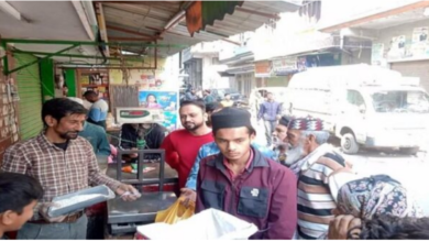 Photo of हल्द्वानी हिंसा : कहीं खत्म हो गया नमक…तो कहीं चीनी के लिए भटकते दिखे लोग