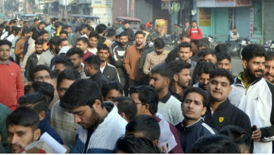Photo of सिपाही भर्ती परीक्षा : बलिया का नीरज गिरफ्तार, कोर्ट में किया गया पेश