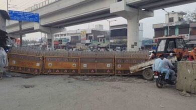 Photo of किसानों का दिल्ली कूच : टीकरी बॉर्डर पर पांच लेयर की सुरक्षा