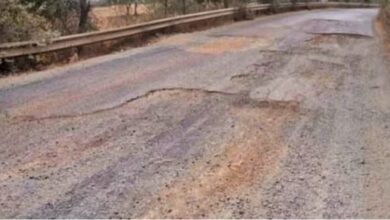 Photo of दमोह-जबलपुर मार्ग के टोल प्लाजा बंद होते ही बिगड़ी सड़कों की हालत