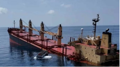 Photo of हूती विद्रोहियों के हमले से लाल सागर में पहला जहाज डूबा