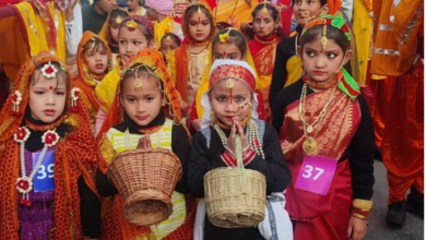 Photo of उत्तराखंड: फूलों से सजी आज उत्तराखंड में हर घर की देहरी