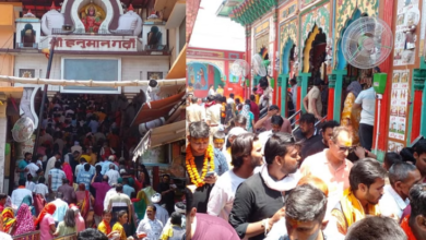 Photo of यूपी: चैत्र पूर्णिमा पर रामनगरी में सरयू स्नान के लिए उमड़े भक्त