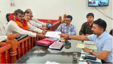 Photo of सातवें दिन सपा-बसपा प्रत्याशी समेत चार ने किया नामांकन